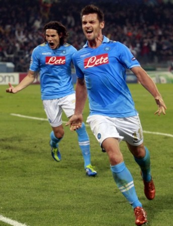 再次吸引了 再次吸引了